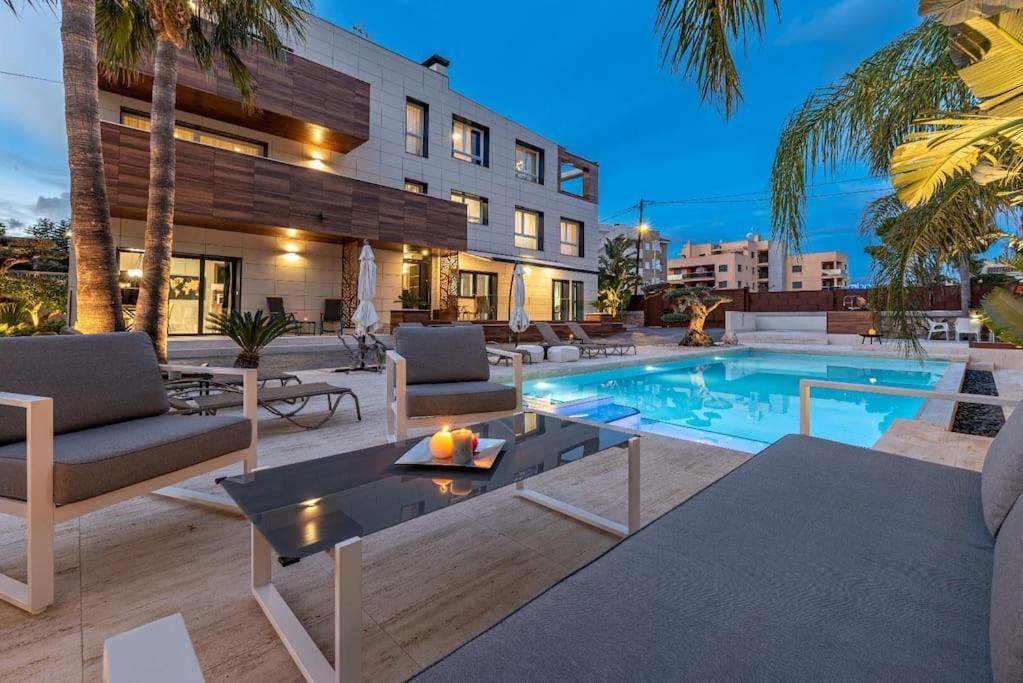Apartamento Lusso E Relax Con Piscina A 2 Minuti Dal Mare Miami Platja  Exterior foto