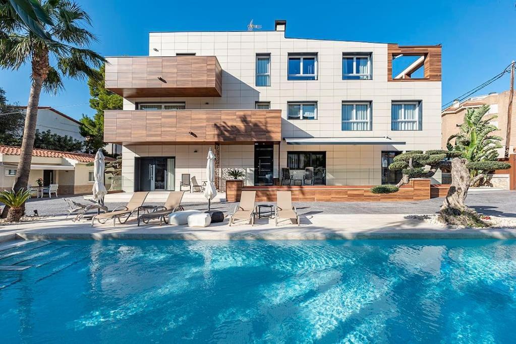 Apartamento Lusso E Relax Con Piscina A 2 Minuti Dal Mare Miami Platja  Exterior foto