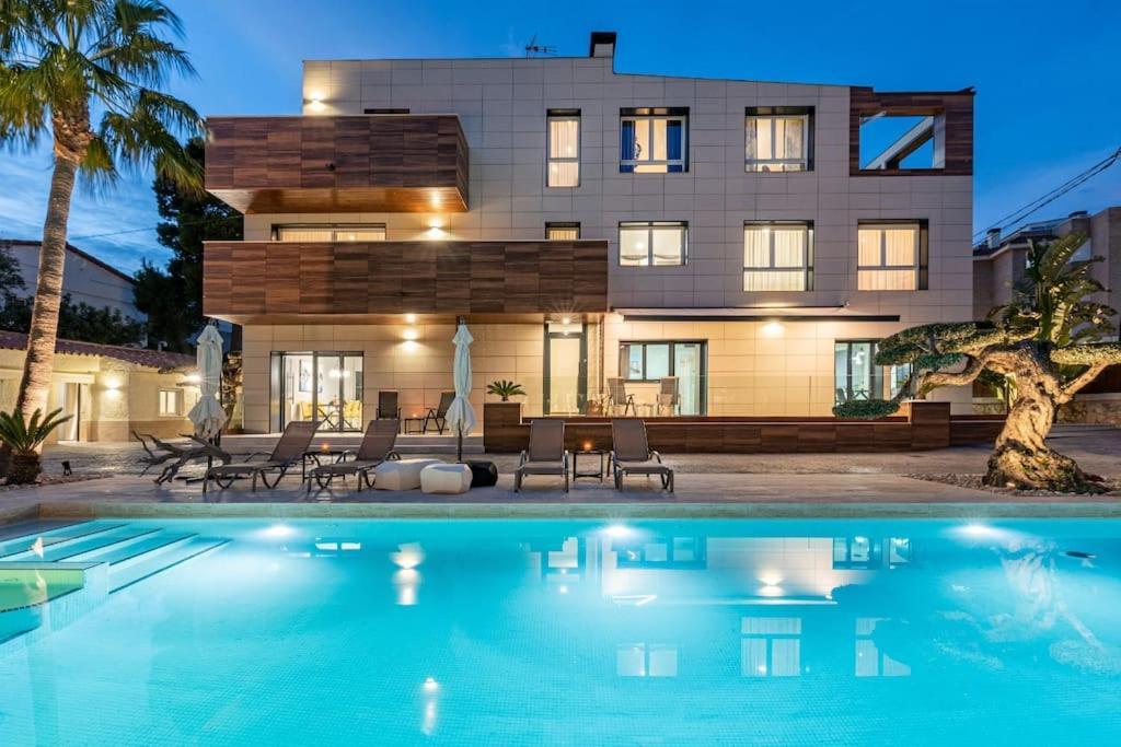 Apartamento Lusso E Relax Con Piscina A 2 Minuti Dal Mare Miami Platja  Exterior foto